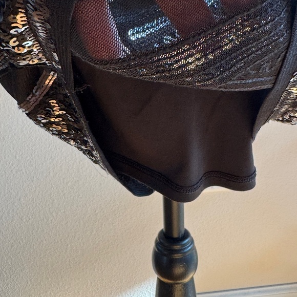 Dress Express Black and Gold Sequin Long Sleeve Dress - Picture 4 of 8